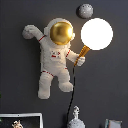 Freya – Astronaut-Themed LED Table and Wall Lamp for Unique, Playful Lighting Kozyled